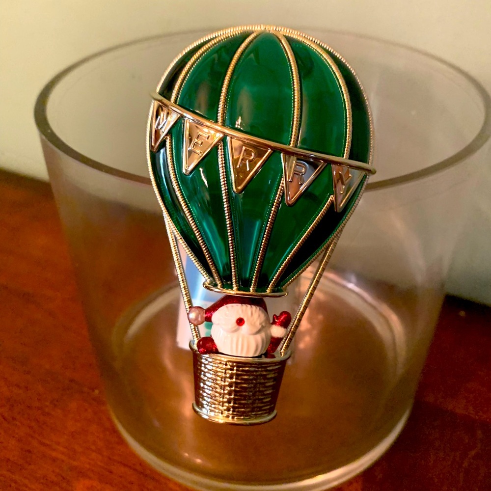 Bath & Body Works merry Christmas Santa and a hot air balloon